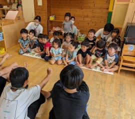 小学生と交流しました